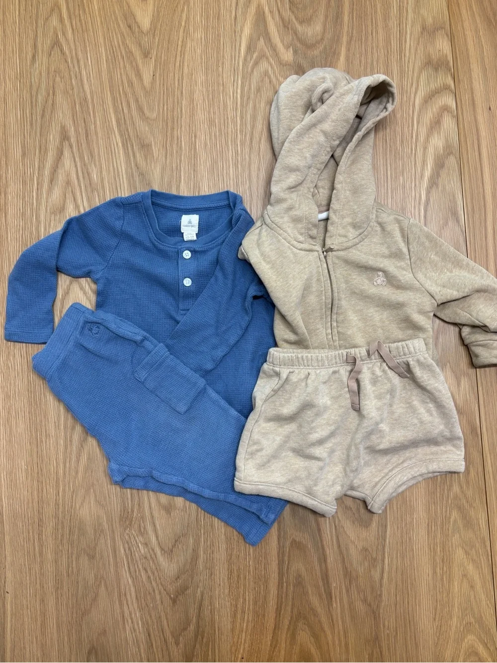 Baby Gap 12-18m bundle  - two sets (Tan Hoodie + shorts / Blue bodysuit + pants)